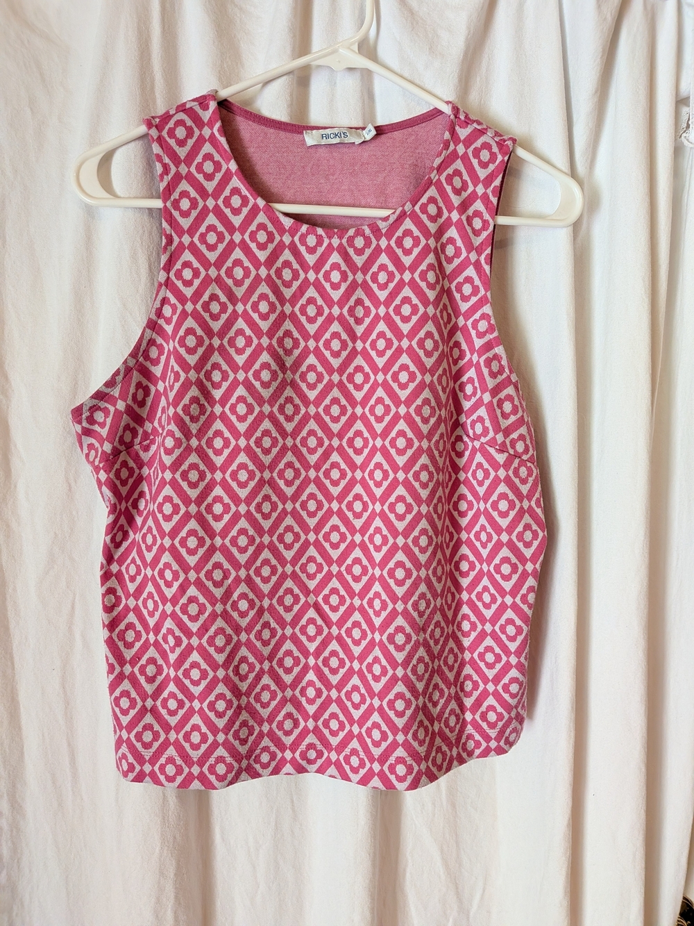 Sleeveless Pink Geometric Tank Top